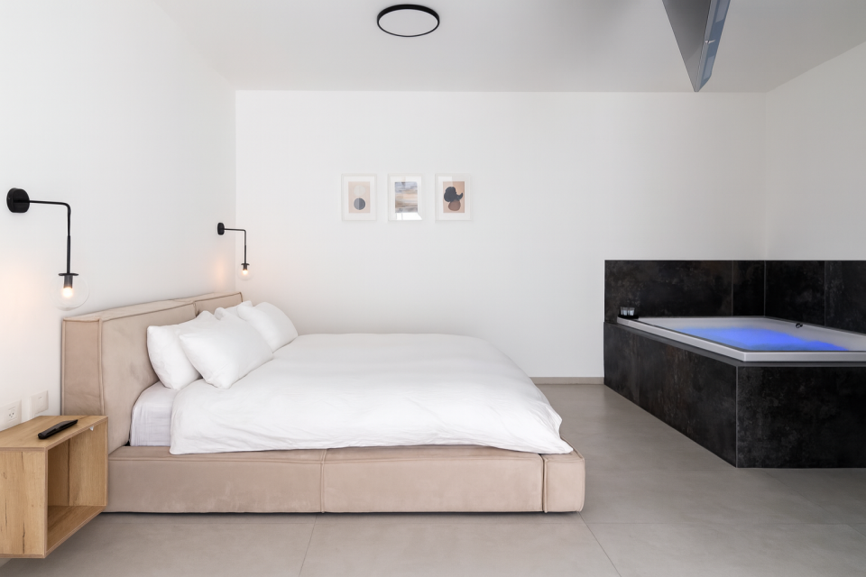 פסגת הגליל- ג׳קוזי פנימי+בריכת זרמים 7