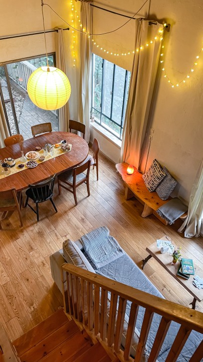 הבית באלונים 1