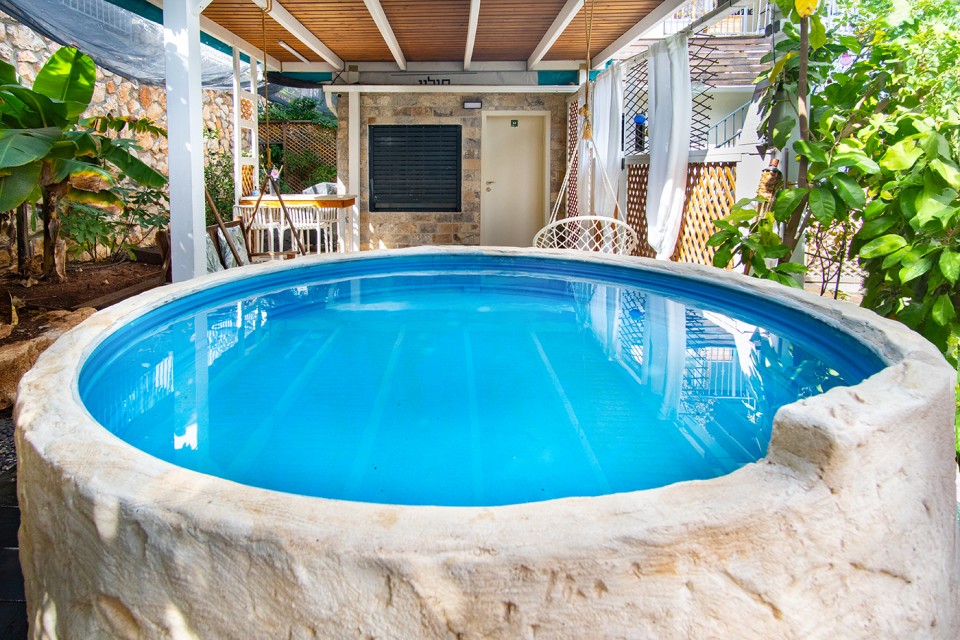 חצר סוויטת נוף גלבוע