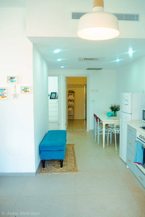 תמונה מדלת הכניסה